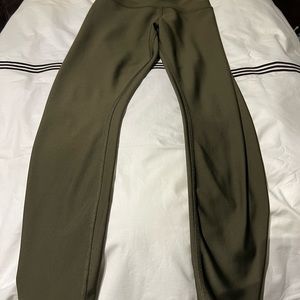Alo airlift 7/8 legging.  XS. olive green
